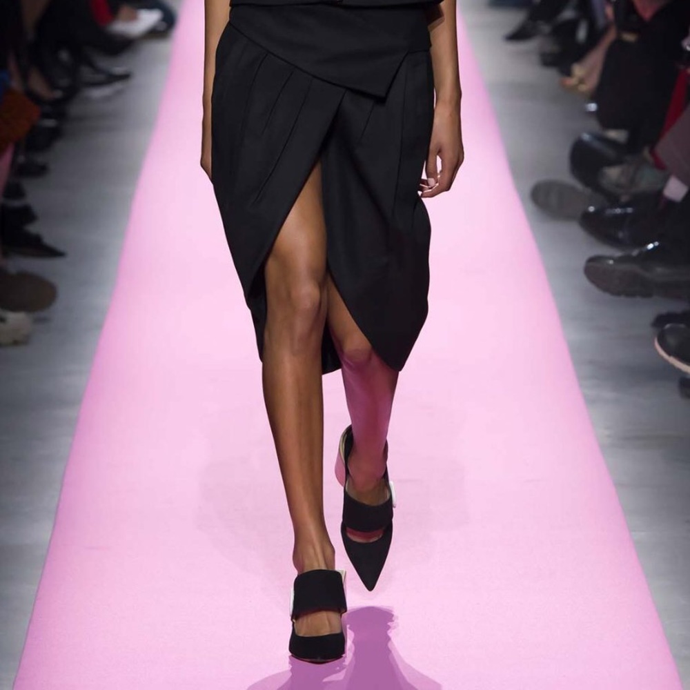 JACQUEMUS FW’17 Collection Skirt - Picture 7 of 8